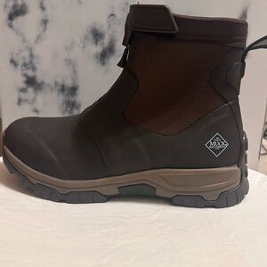 New Muck Boot
